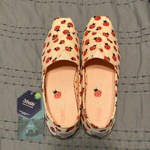 Toms Creole Pink Love Bugs Print